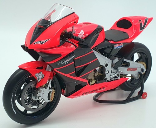 Minichamps scale 122 - scale,