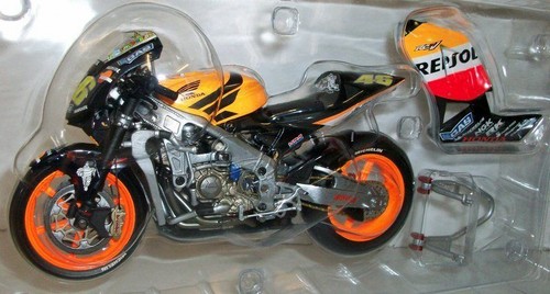 Minichamps scale 122 - scale,